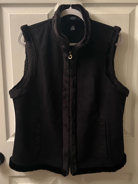 Chaps Jackets & Blazers - Chaps Black Faux-Shearling Vest with Gold Zip Ring